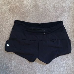 Lululemon tracker shorts
